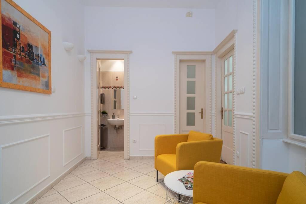 Best Located, 150 M2 5 Bedrooms Apt., بودابست المظهر الخارجي الصورة