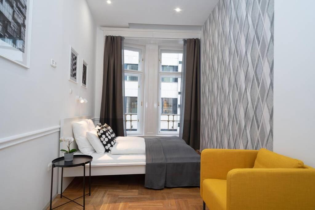 Best Located, 150 M2 5 Bedrooms Apt., بودابست المظهر الخارجي الصورة